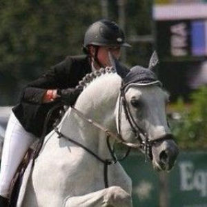 Meet your Posher, Kenzie